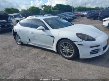  Salvage Porsche Panamera