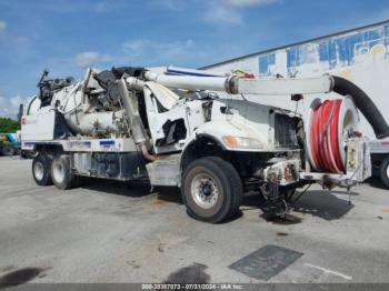  Salvage Peterbilt 348