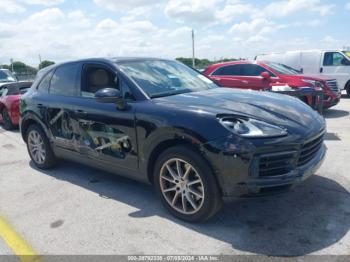  Salvage Porsche Cayenne