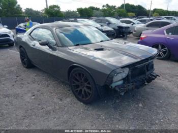  Salvage Dodge Challenger