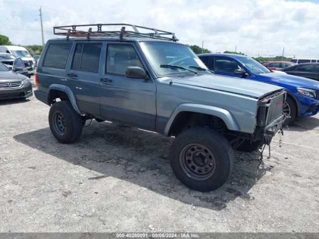  Salvage Jeep Cherokee