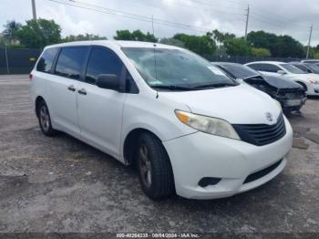  Salvage Toyota Sienna