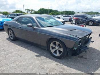  Salvage Dodge Challenger