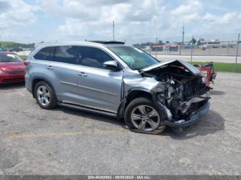  Salvage Toyota Highlander