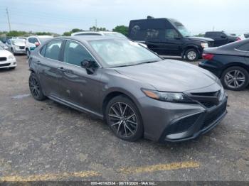  Salvage Toyota Camry