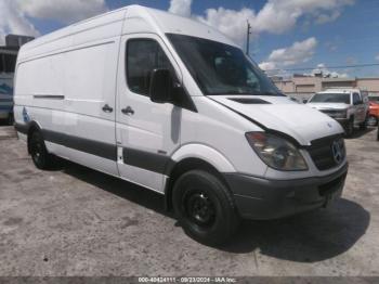  Salvage Mercedes-Benz Sprinter 2500