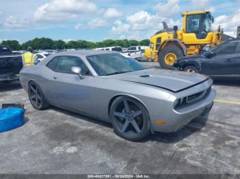  Salvage Dodge Challenger