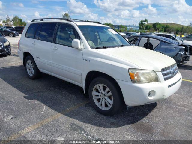  Salvage Toyota Highlander