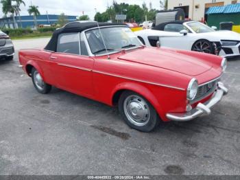  Salvage FIAT Spider