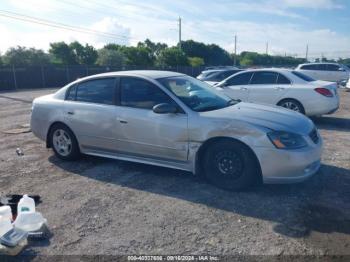  Salvage Nissan Altima