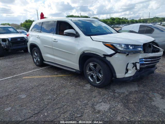  Salvage Toyota Highlander