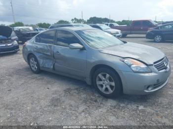  Salvage Nissan Altima