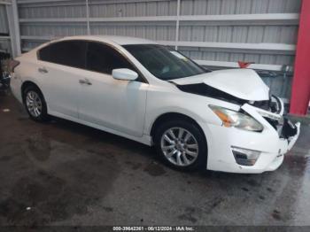  Salvage Nissan Altima