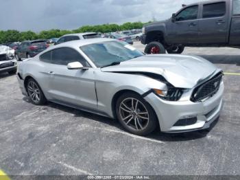  Salvage Ford Mustang