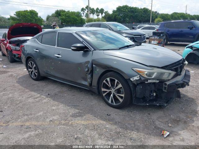  Salvage Nissan Maxima