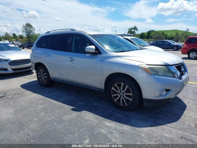  Salvage Nissan Pathfinder