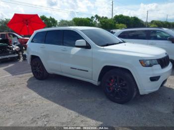  Salvage Jeep Grand Cherokee