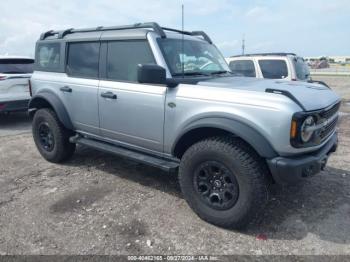  Salvage Ford Bronco