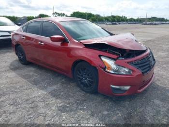  Salvage Nissan Altima