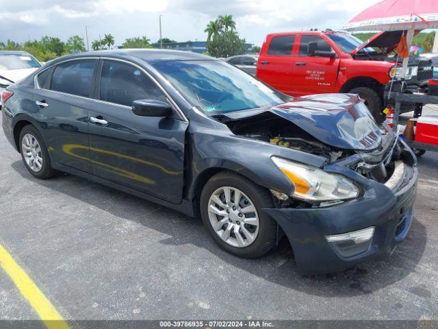  Salvage Nissan Altima