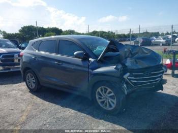  Salvage Hyundai TUCSON