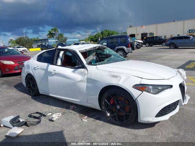  Salvage Alfa Romeo Giulia