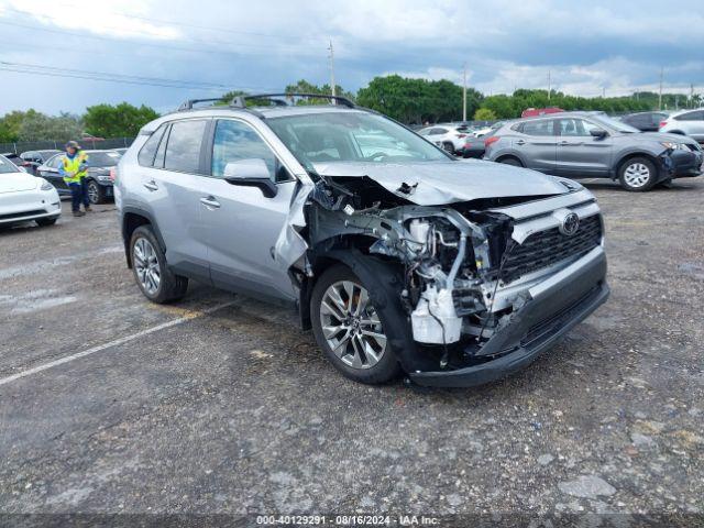  Salvage Toyota RAV4