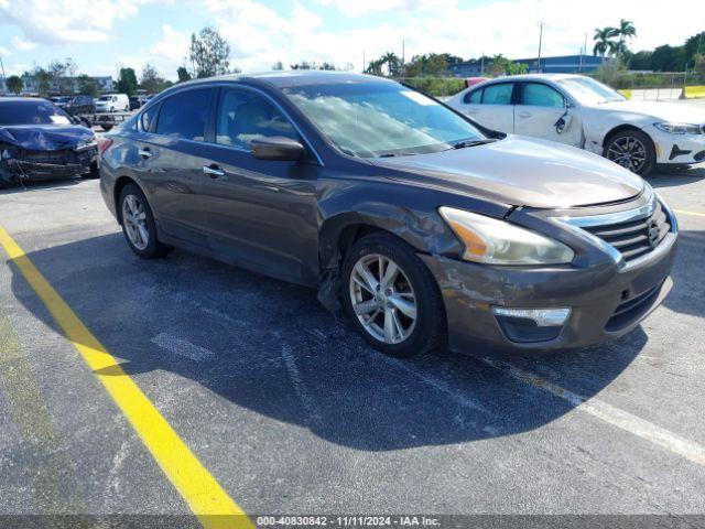  Salvage Nissan Altima