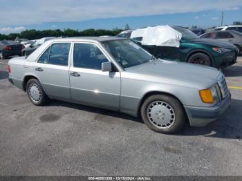  Salvage Mercedes-Benz 300