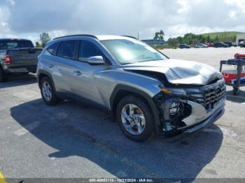  Salvage Hyundai TUCSON