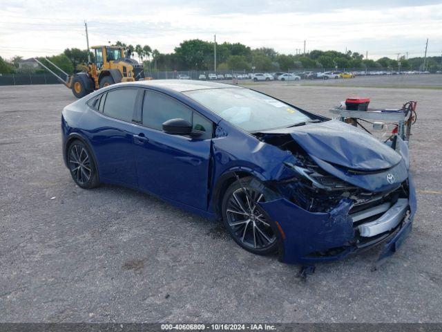  Salvage Toyota Prius