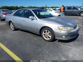  Salvage Lexus Es