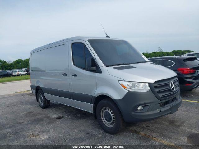  Salvage Mercedes-Benz Sprinter 2500