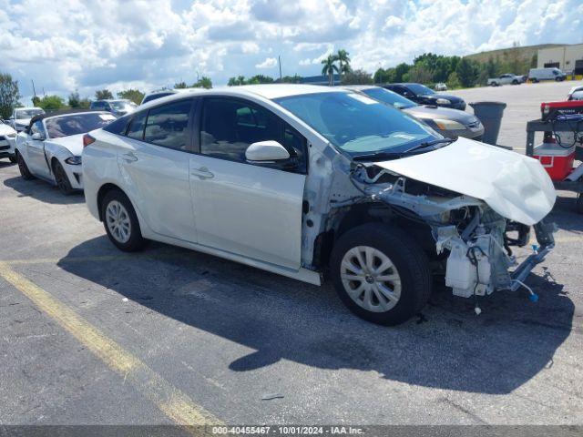  Salvage Toyota Prius