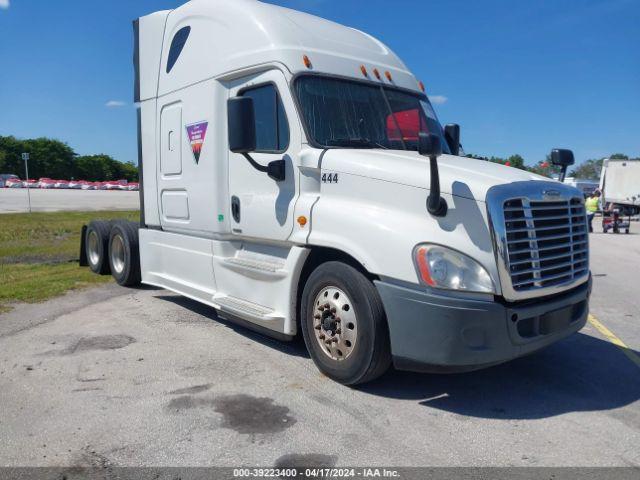  Salvage Freightliner Cascadia 125