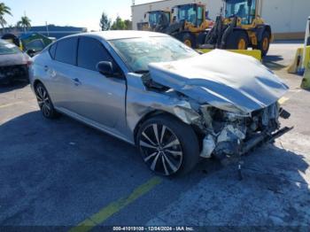  Salvage Nissan Altima