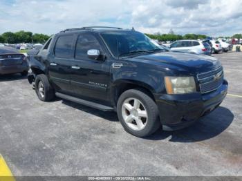  Salvage Chevrolet Avalanche 1500