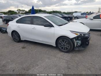  Salvage Kia Forte