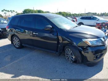  Salvage Nissan Pathfinder