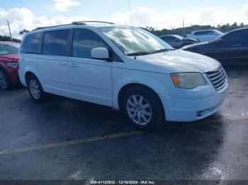  Salvage Chrysler Town & Country