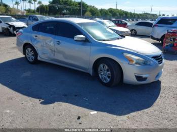  Salvage Nissan Altima