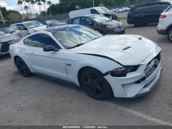  Salvage Ford Mustang