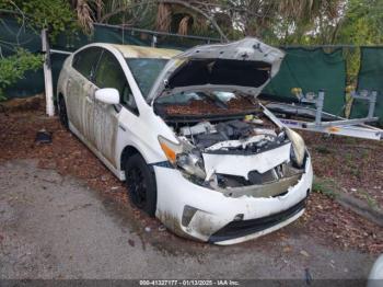  Salvage Toyota Prius