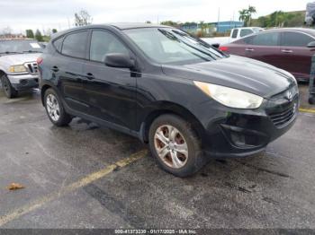  Salvage Hyundai TUCSON