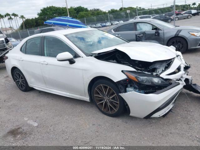  Salvage Toyota Camry