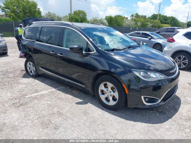  Salvage Chrysler Pacifica