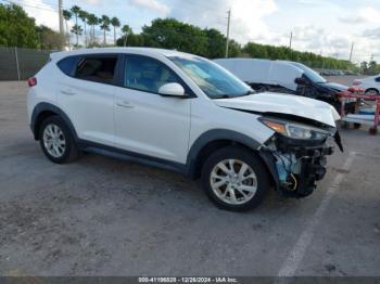  Salvage Hyundai TUCSON