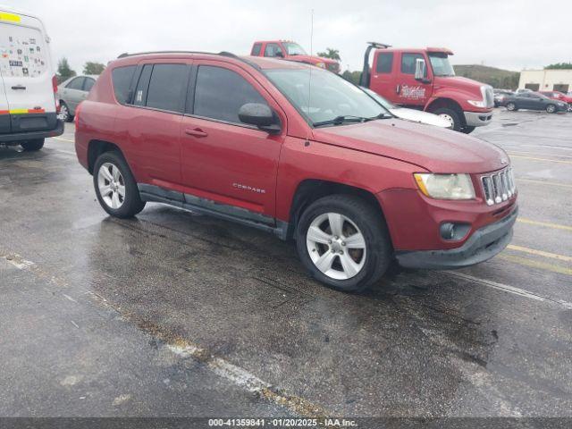  Salvage Jeep Compass