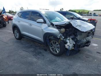  Salvage Hyundai TUCSON