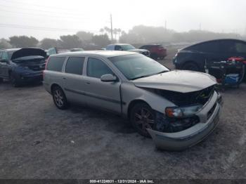  Salvage Volvo V70